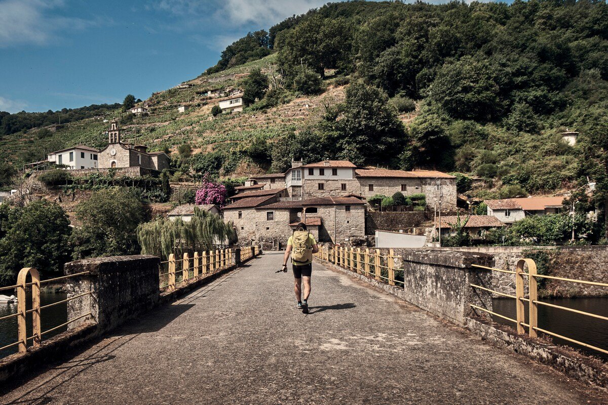 f555944a-10d3-4742-bfc1-45bccc4e5142